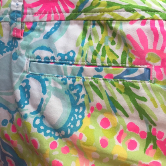 Lily Pulitzer Callahan shorts 2 - Picture 6 of 6